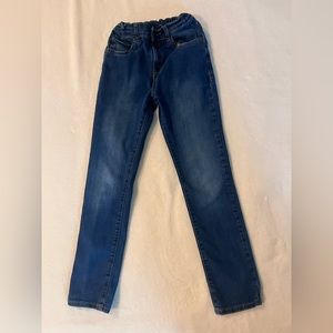 Boys size 10, blue skinny jeans. Excellent condition with no tears.